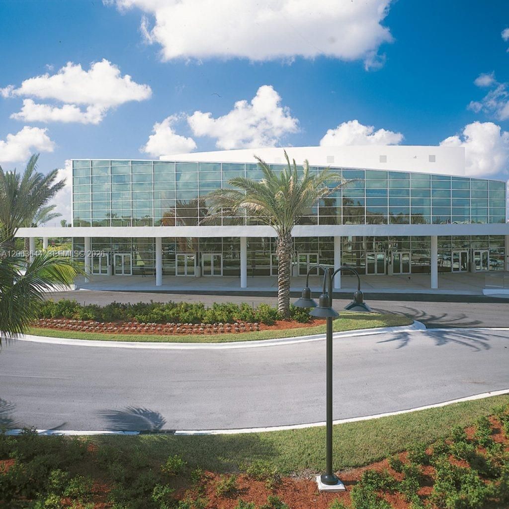 7611 Southampton Ter, Unit 409, Tamarac, FL 33321 Photo