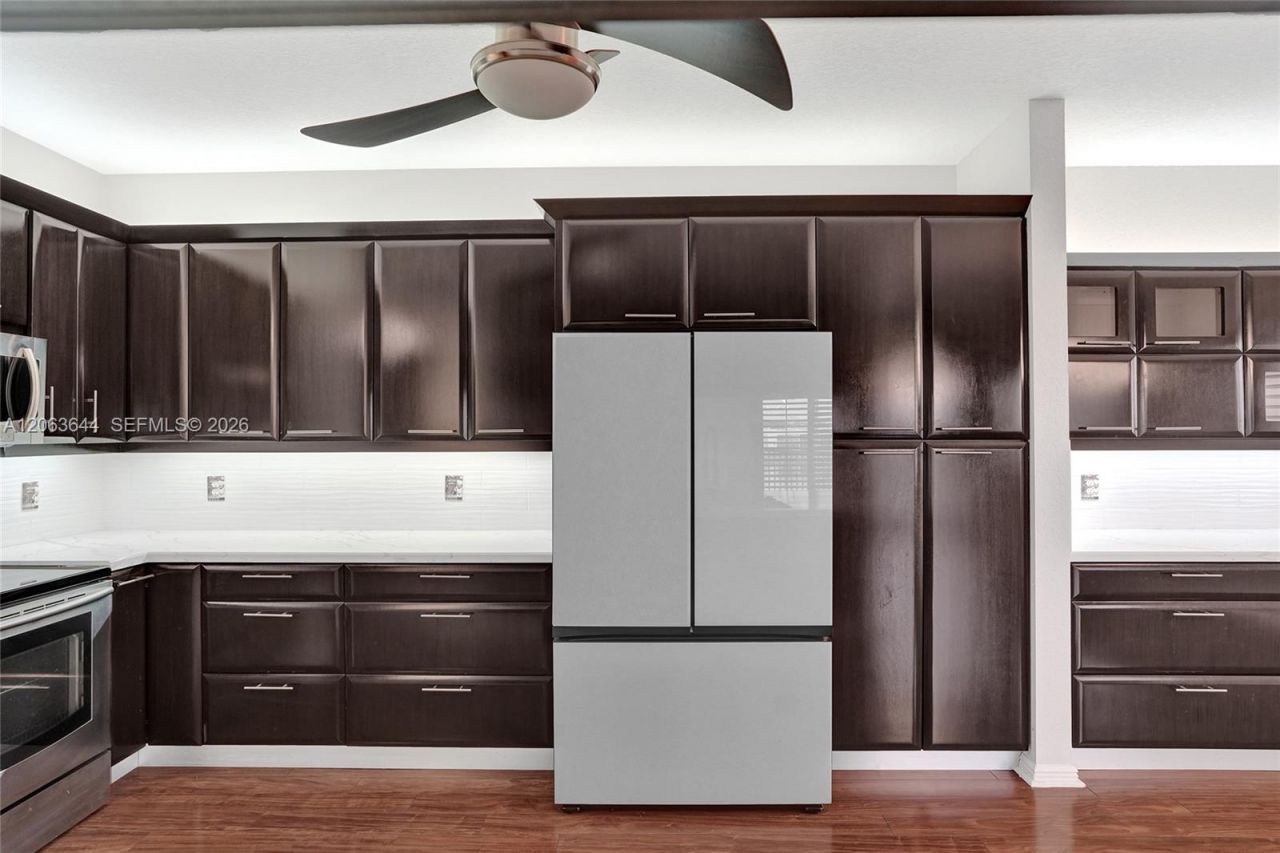 7611 Southampton Ter, Unit 409, Tamarac, FL 33321 Photo