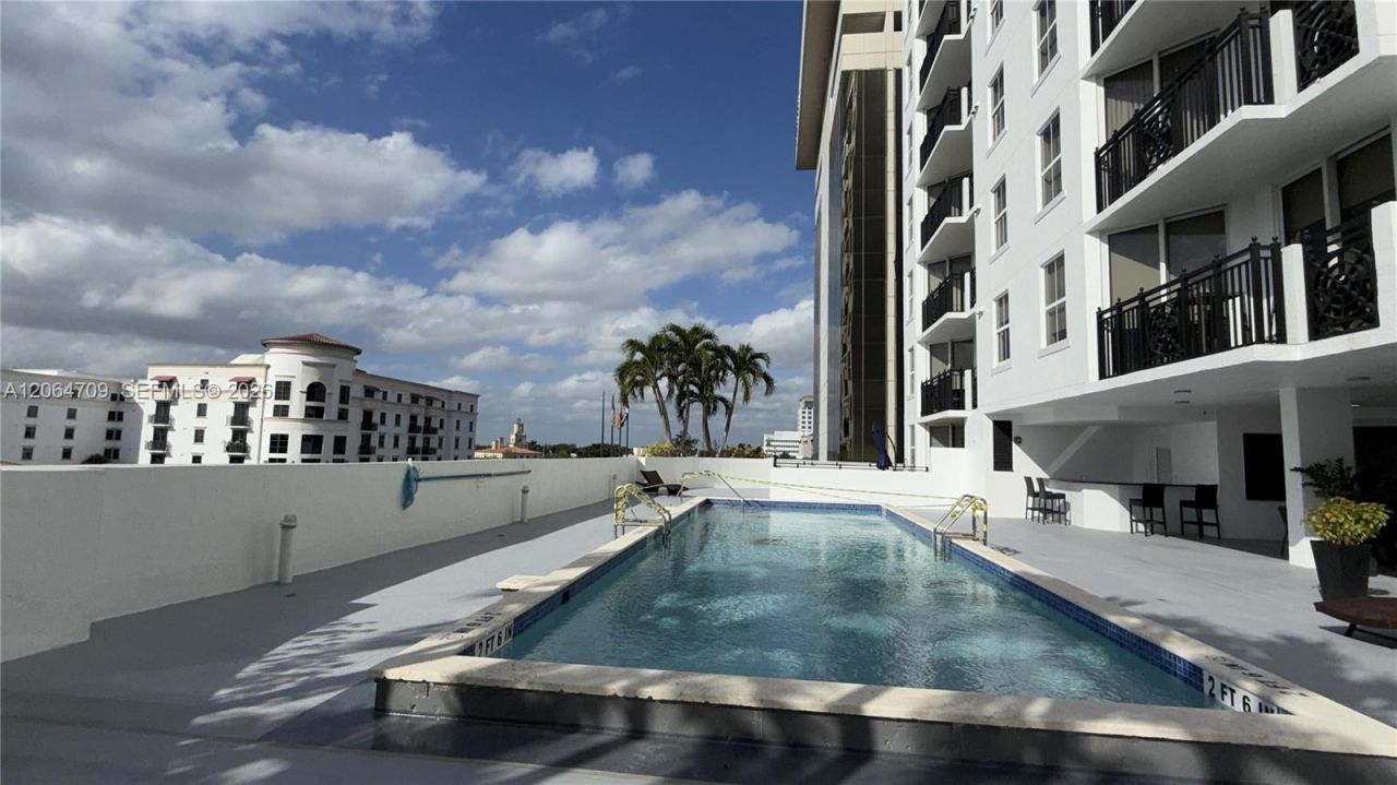 357 Almeria Ave, Unit 103, Coral Gables, FL 33134 Photo
