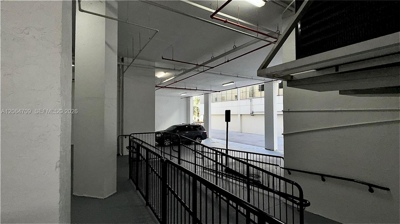 357 Almeria Ave, Unit 103, Coral Gables, FL 33134 Photo
