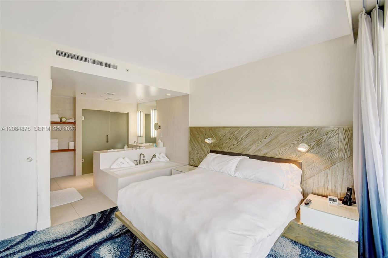 3101 Bayshore Dr, Unit 1003, Fort Lauderdale, FL 33304 Photo