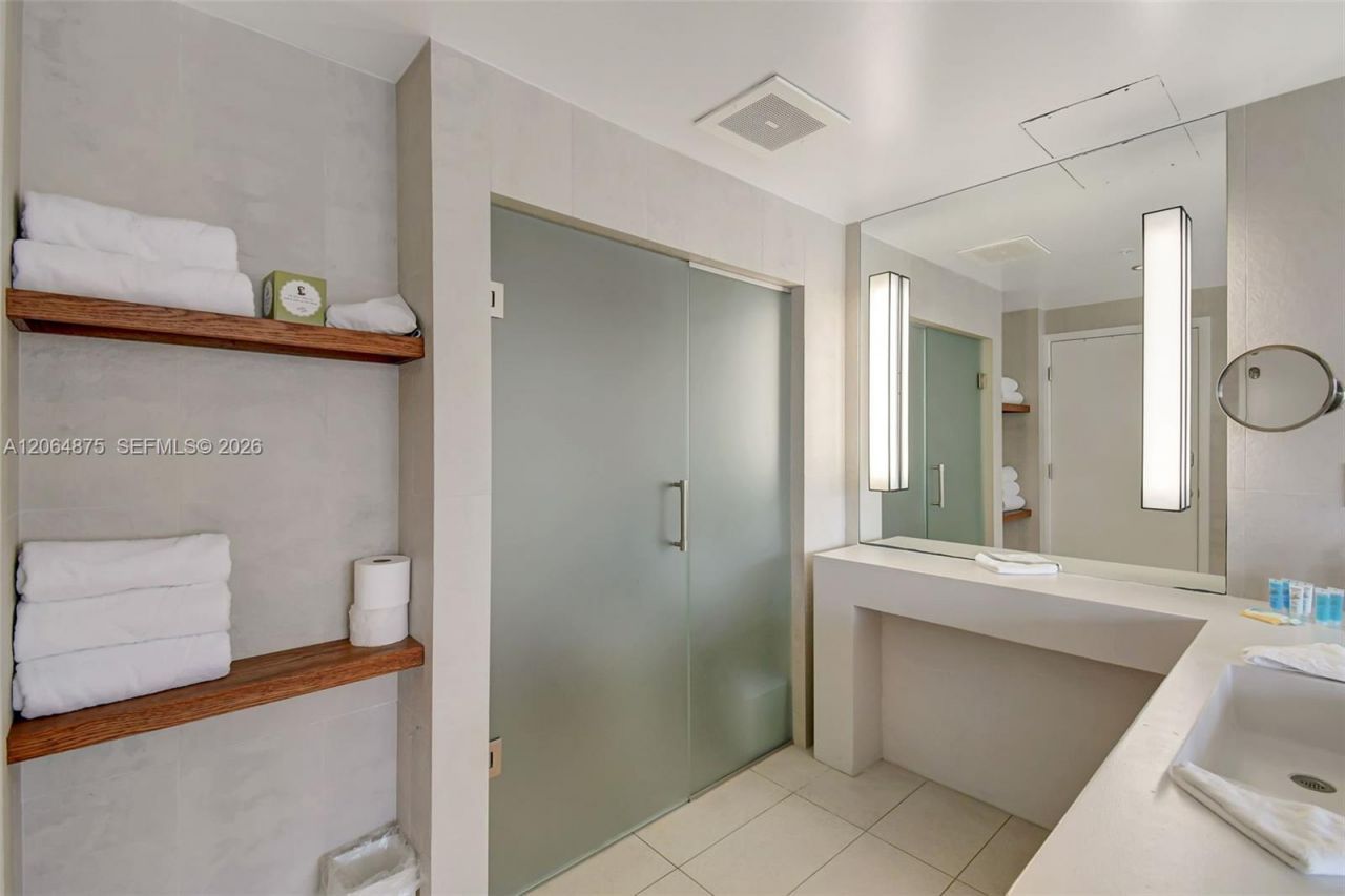 3101 Bayshore Dr, Unit 1003, Fort Lauderdale, FL 33304 Photo