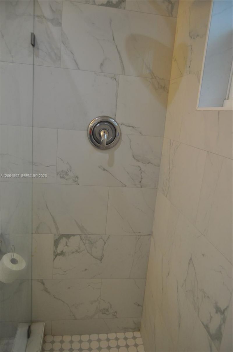 4035 E 2nd Ave, Hialeah, FL 33013 Photo