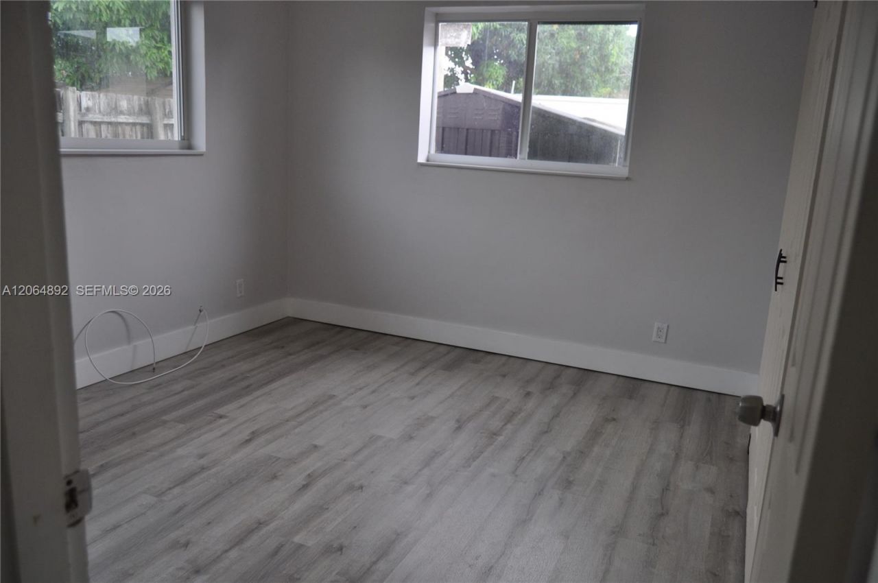 4035 E 2nd Ave, Hialeah, FL 33013 Photo