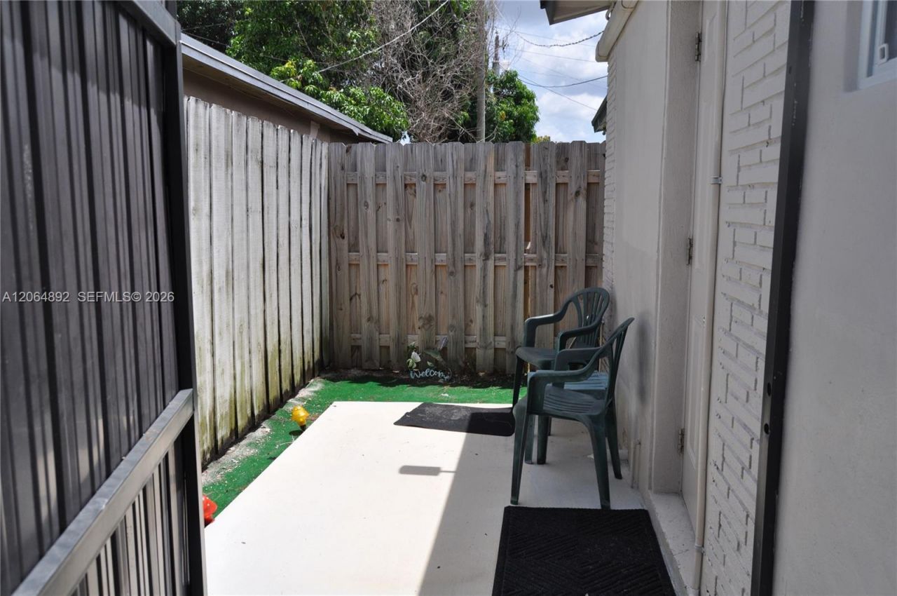 4035 E 2nd Ave, Hialeah, FL 33013 Photo