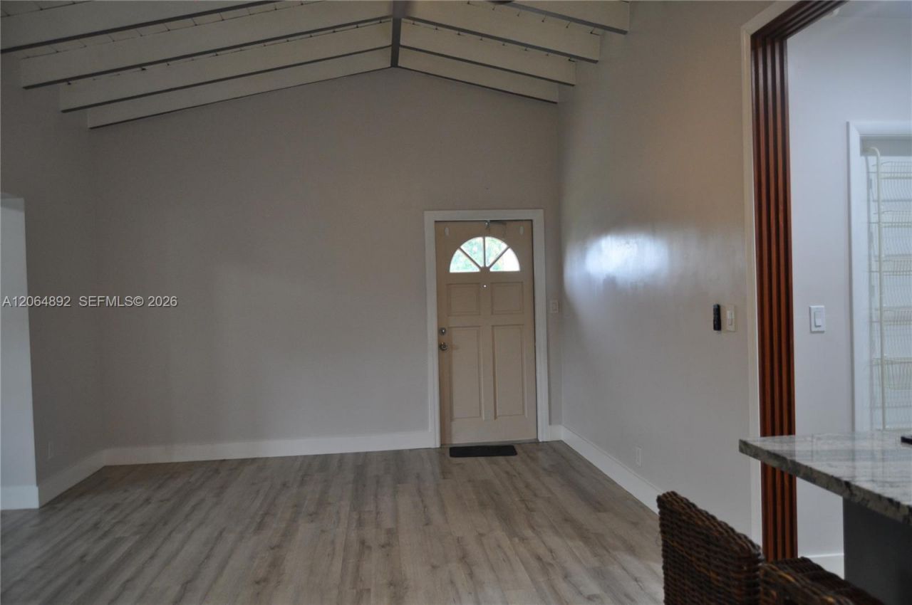 4035 E 2nd Ave, Hialeah, FL 33013 Photo