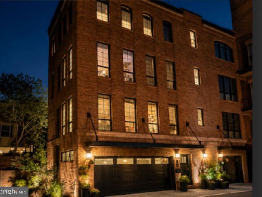 2431 Innovator Way , Unit B8, Philadelphia, PA 19146 Main Photo
