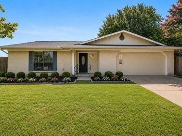 6901 Wicks Trail, Fort Worth, TX 76133
