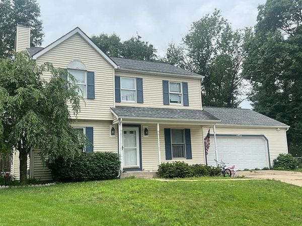 1923 Eagle Point Court, South Bend, IN 46628