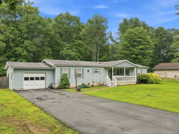 27 Delaware Drive , Sparrowbush, NY 12780