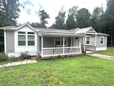 240 Bulls Branch Road, East Bernstadt, KY 40729