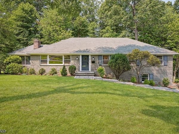 50 STONERIDGE ROAD, New Providence, NJ 07901