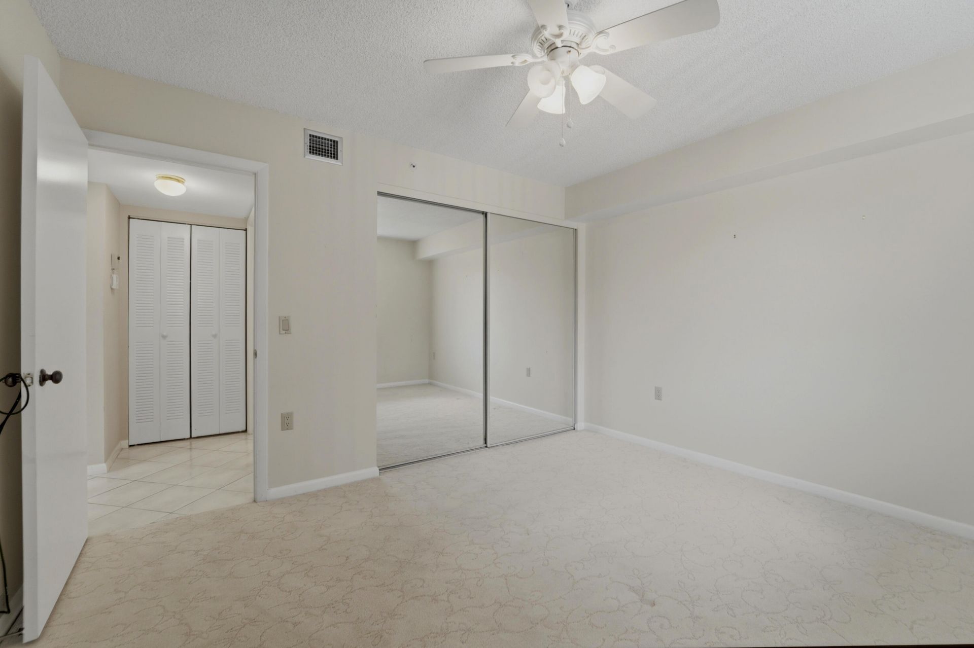 2601 Marina Isle Way, Unit 204, Jupiter, FL 33477 Photo