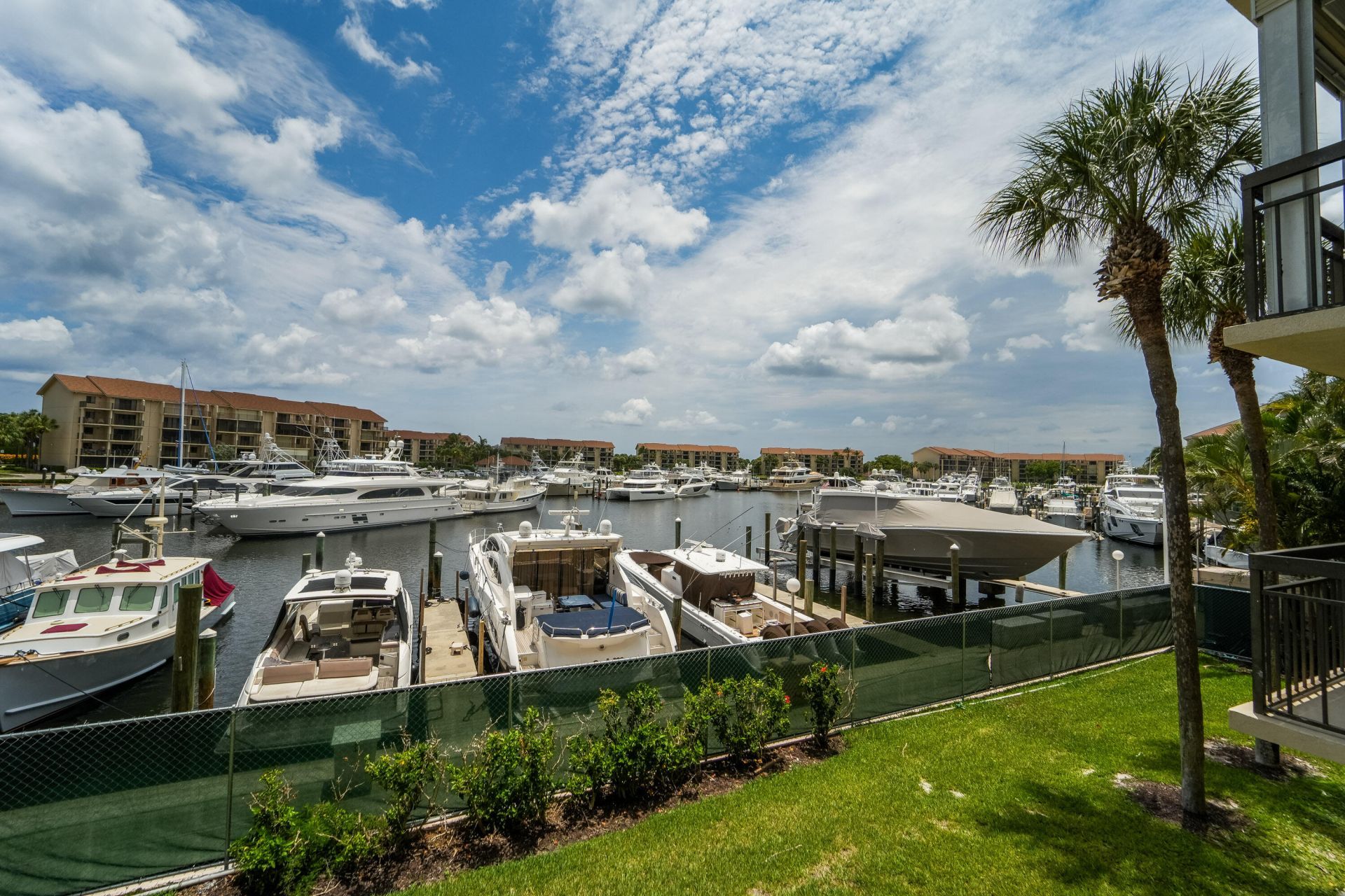 2601 Marina Isle Way, Unit 204, Jupiter, FL 33477 Photo