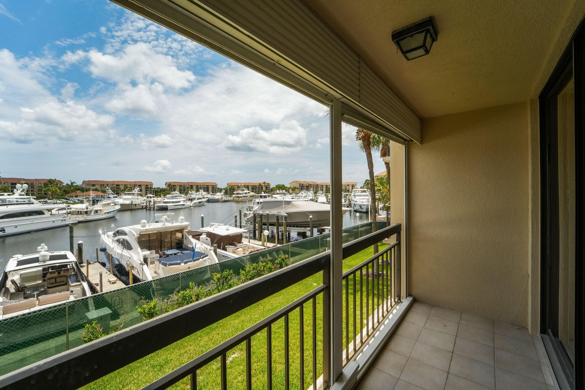 2601 Marina Isle Way, Unit 204, Jupiter, FL 33477 Photo