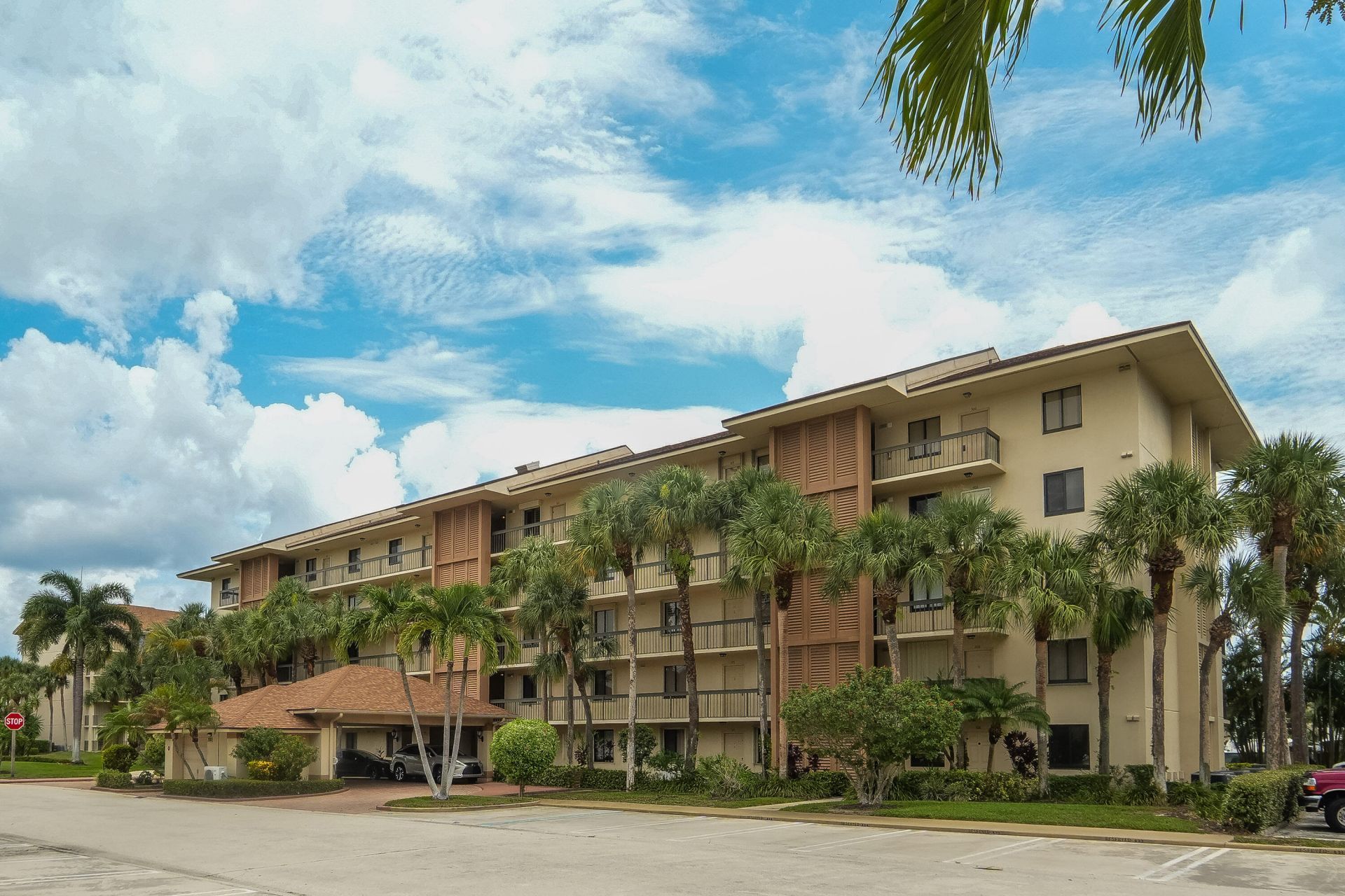 2601 Marina Isle Way, Unit 204, Jupiter, FL 33477 Photo
