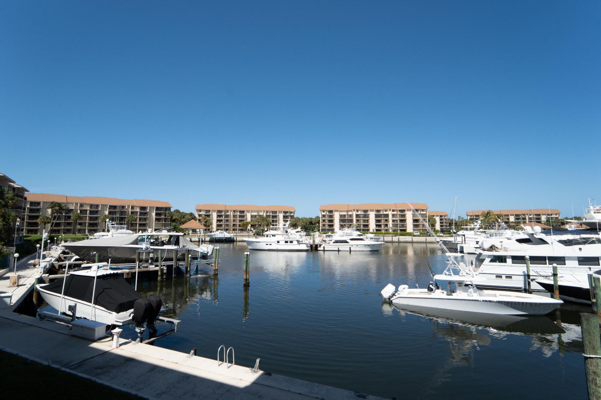 2601 Marina Isle Way, Unit 204, Jupiter, FL 33477 Photo
