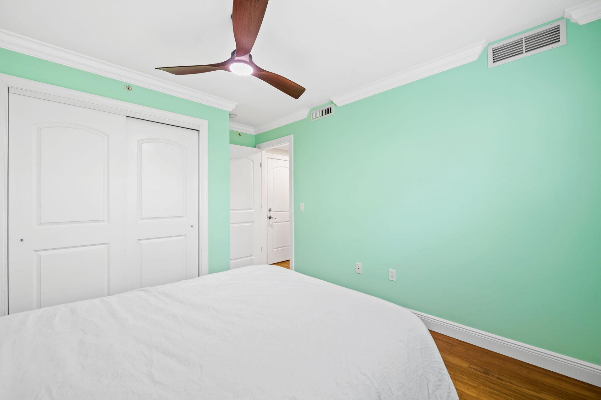 630 SE 15th Street, Unit 5, Fort Lauderdale, FL 33316 Photo