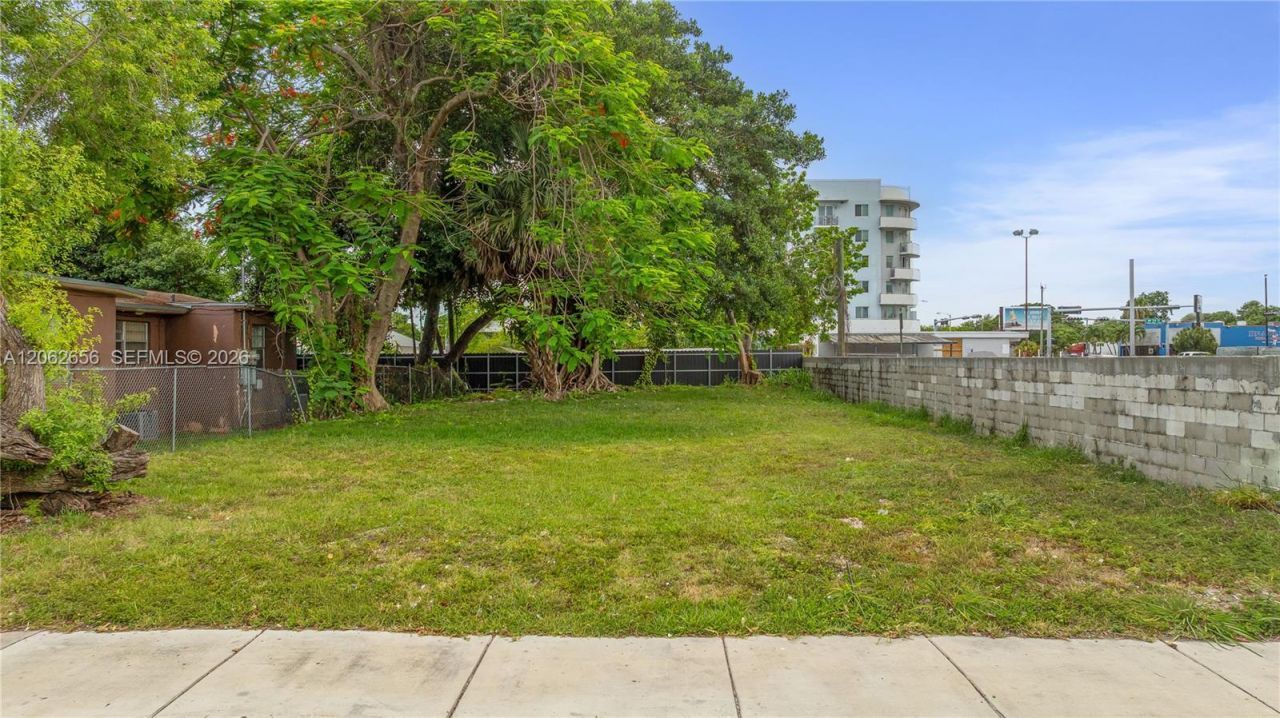 1618 NW 55th St , Miami, FL 33142 Photo