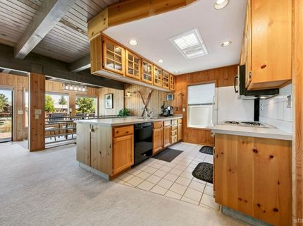 575 Alpine Drive, South Lake Tahoe, CA 96150 Photo