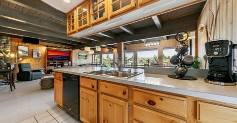 575 Alpine Drive, South Lake Tahoe, CA 96150 Photo
