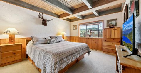 575 Alpine Drive, South Lake Tahoe, CA 96150 Photo