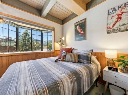 575 Alpine Drive, South Lake Tahoe, CA 96150 Photo