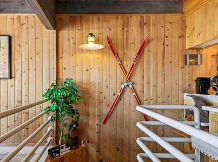 575 Alpine Drive, South Lake Tahoe, CA 96150 Photo