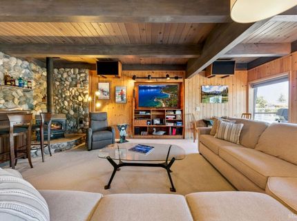 575 Alpine Drive, South Lake Tahoe, CA 96150 Photo