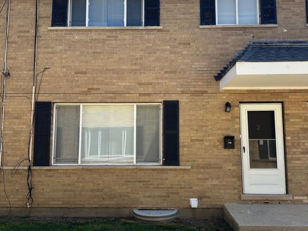 1721 E Roosevelt Road , Unit 2, Wheaton, IL 60187