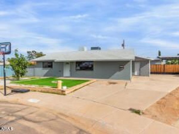 15039 N 24th Place, Phoenix, AZ 85032