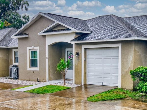 242 PINE BLUFF AVENUE , Unit 242, DELAND, FL 32724