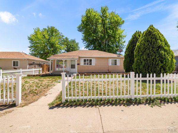 2610 Azalea St, Pueblo, CO 81005