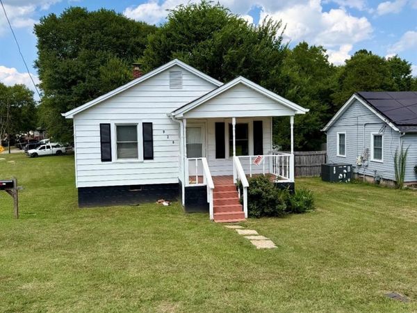 920 Old Hickory Grove Road , Mount Holly, NC 28120