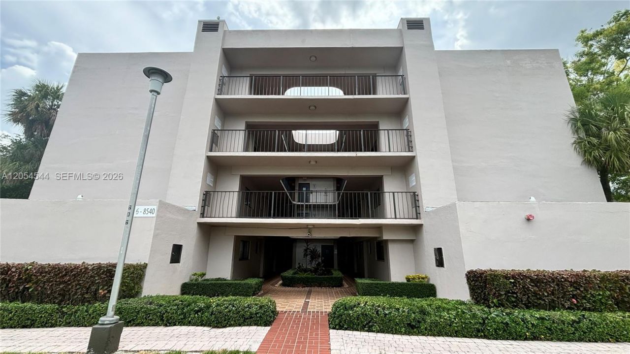 8540 SW 133rd Ave Rd , Unit 219, Miami, FL 33183 Photo