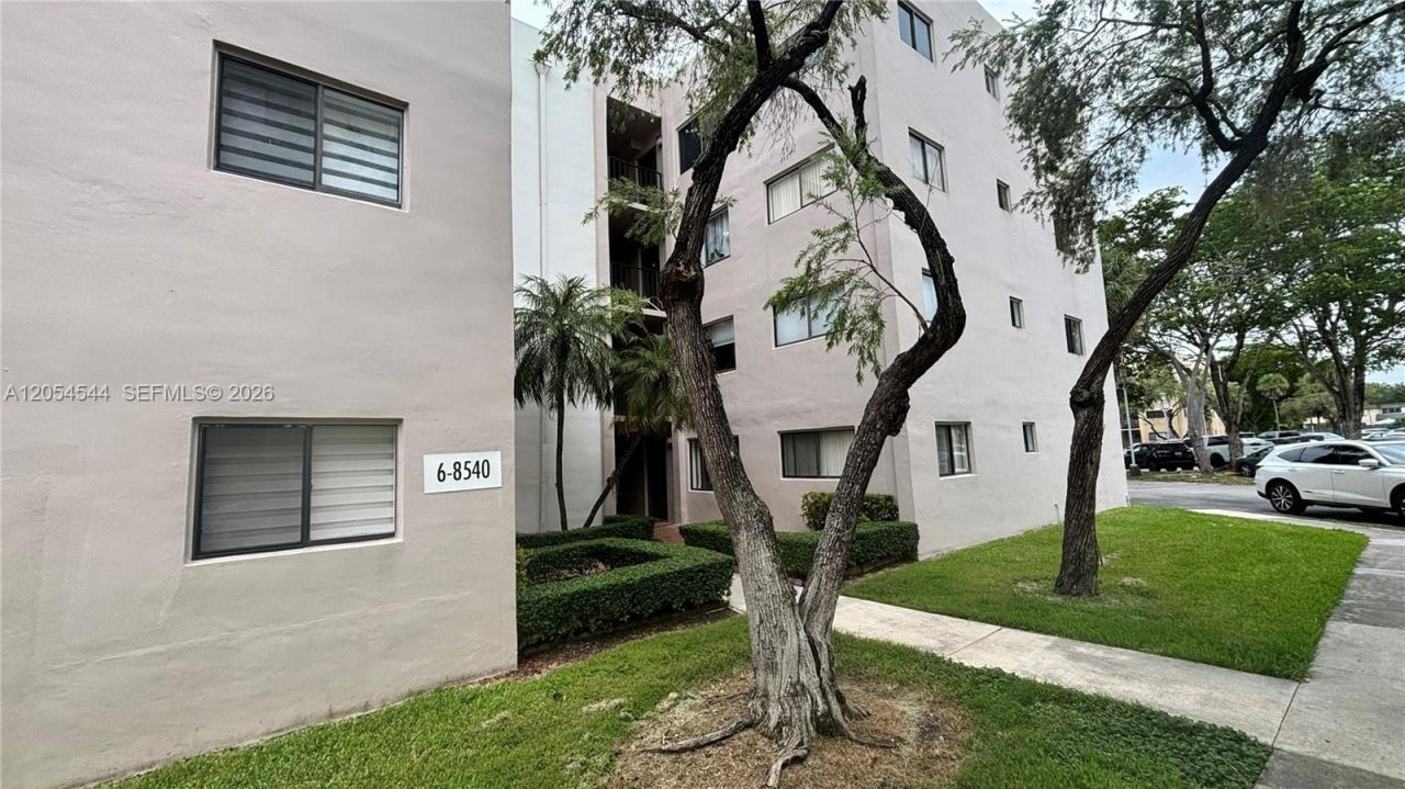 8540 SW 133rd Ave Rd , Unit 219, Miami, FL 33183 Photo