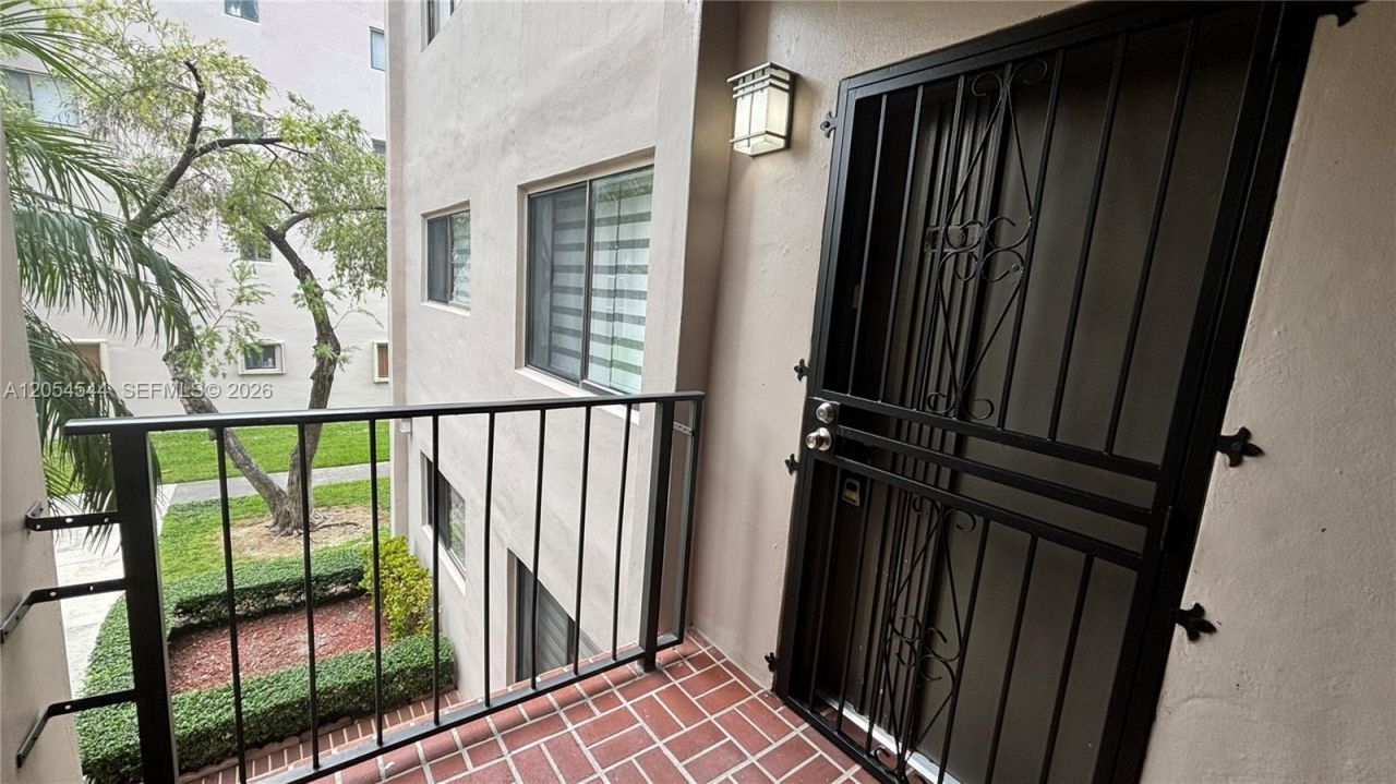 8540 SW 133rd Ave Rd , Unit 219, Miami, FL 33183 Photo