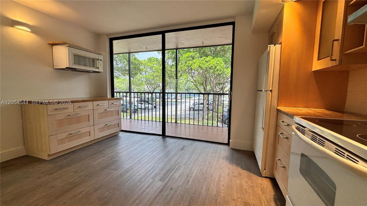 8540 SW 133rd Ave Rd , Unit 219, Miami, FL 33183 Photo