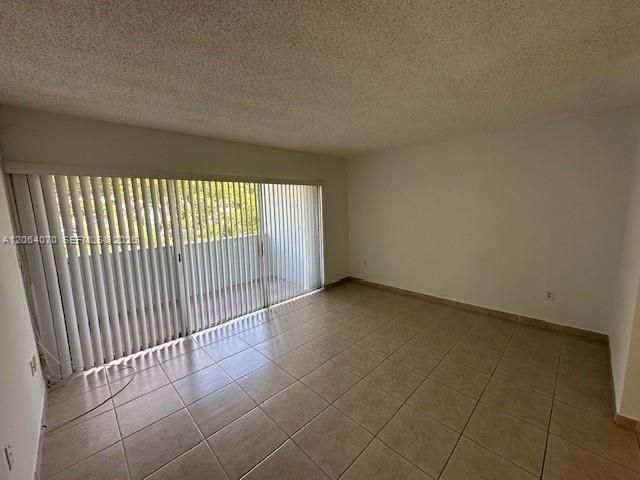 9367 Fontainebleau Blvd, Unit G219, Miami, FL 33172 Photo