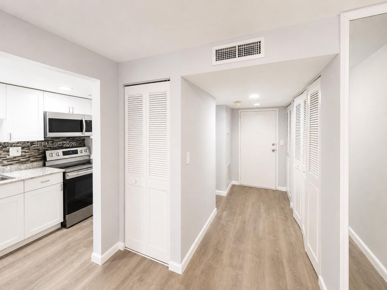 250 174th St, Unit 510, Sunny Isles Beach, FL 33160 Photo