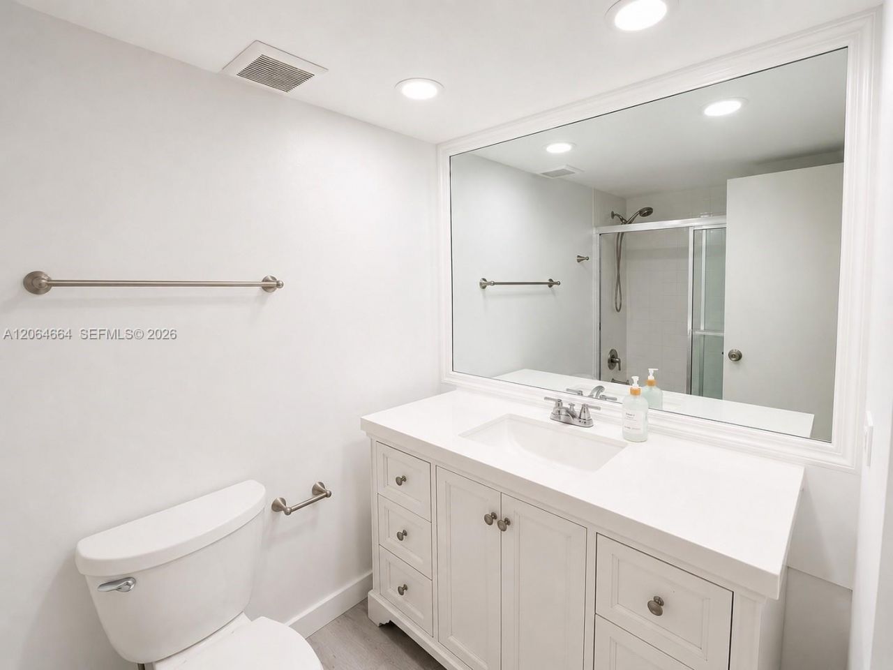 250 174th St, Unit 510, Sunny Isles Beach, FL 33160 Photo