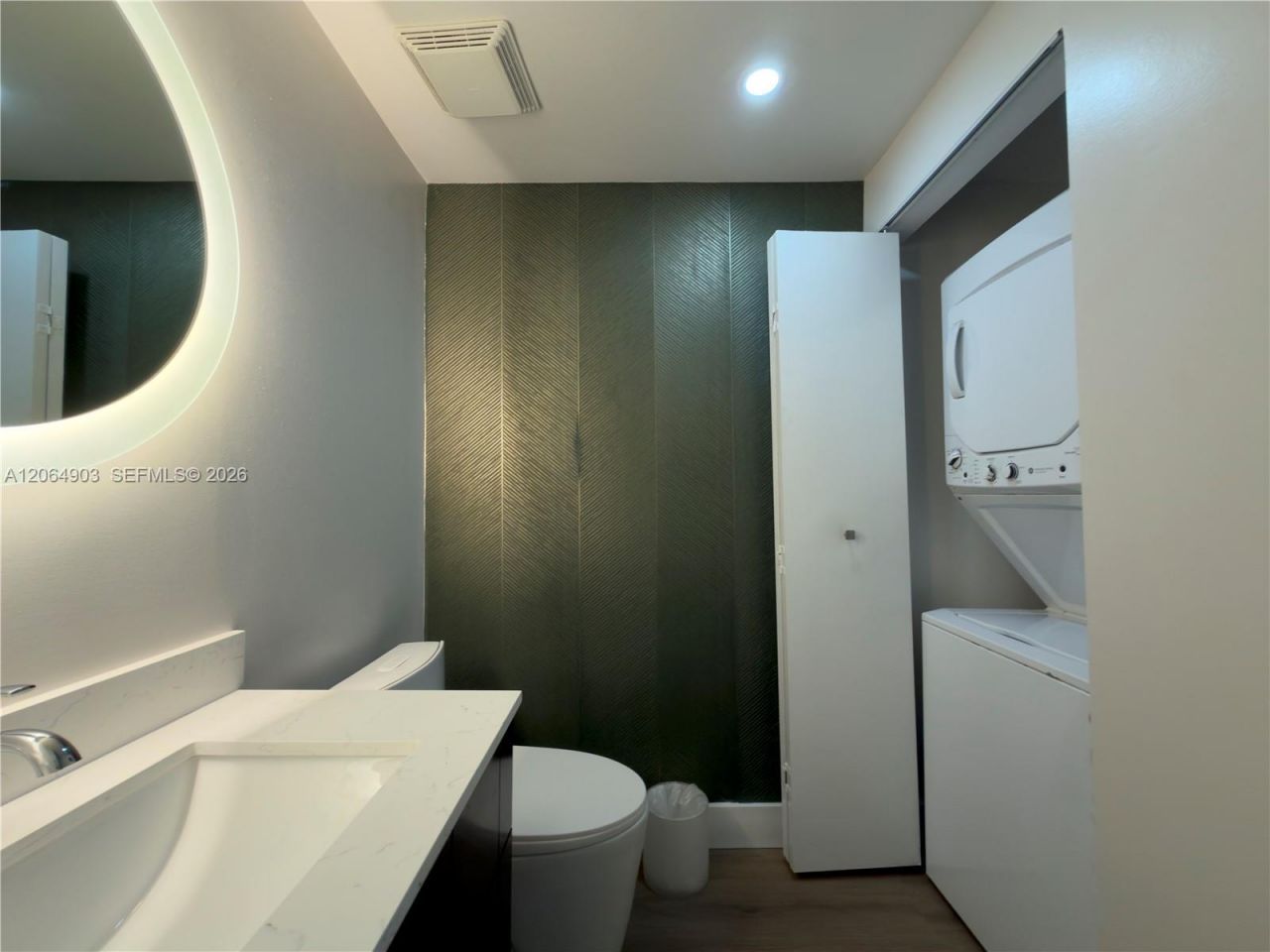 2889 Mcfarlane Rd, Unit 1014, Miami, FL 33133 Photo