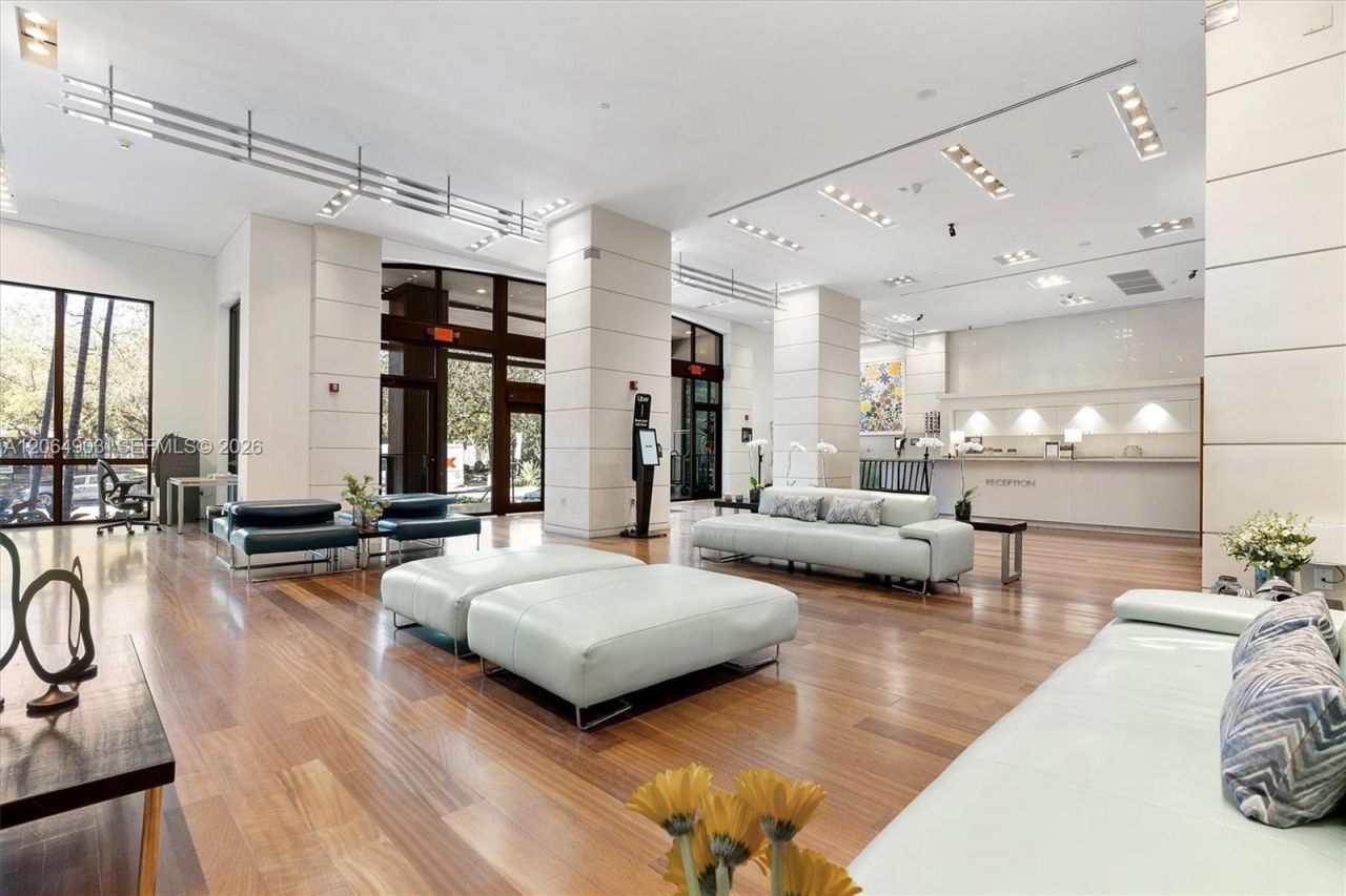 2889 Mcfarlane Rd, Unit 1014, Miami, FL 33133 Photo