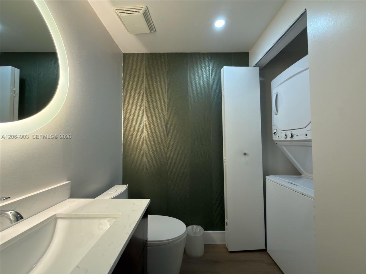 2889 Mcfarlane Rd, Unit 1014, Miami, FL 33133 Photo