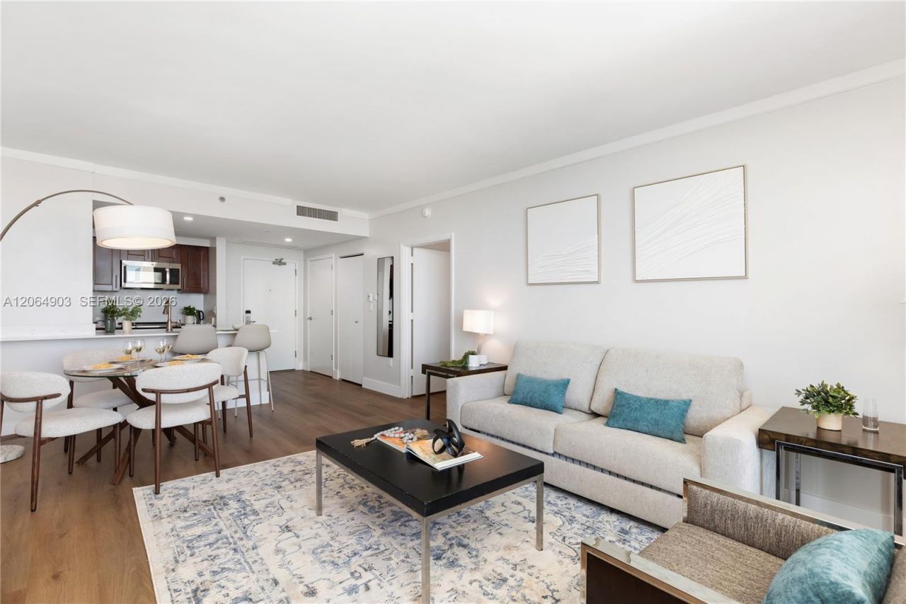 2889 Mcfarlane Rd, Unit 1014, Miami, FL 33133 Photo