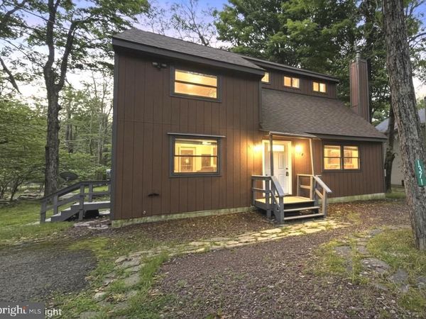 1371 WINDING WAY, TOBYHANNA, PA 18466
