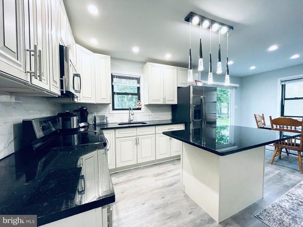 1371 WINDING WAY , TOBYHANNA, PA 18466