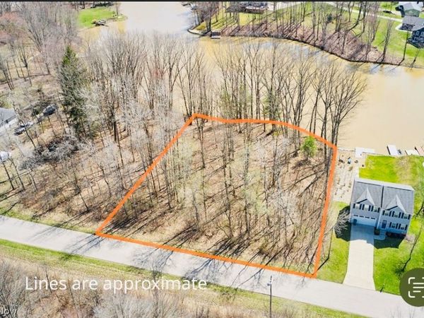 Callender Road , Roaming Shores, OH 44084