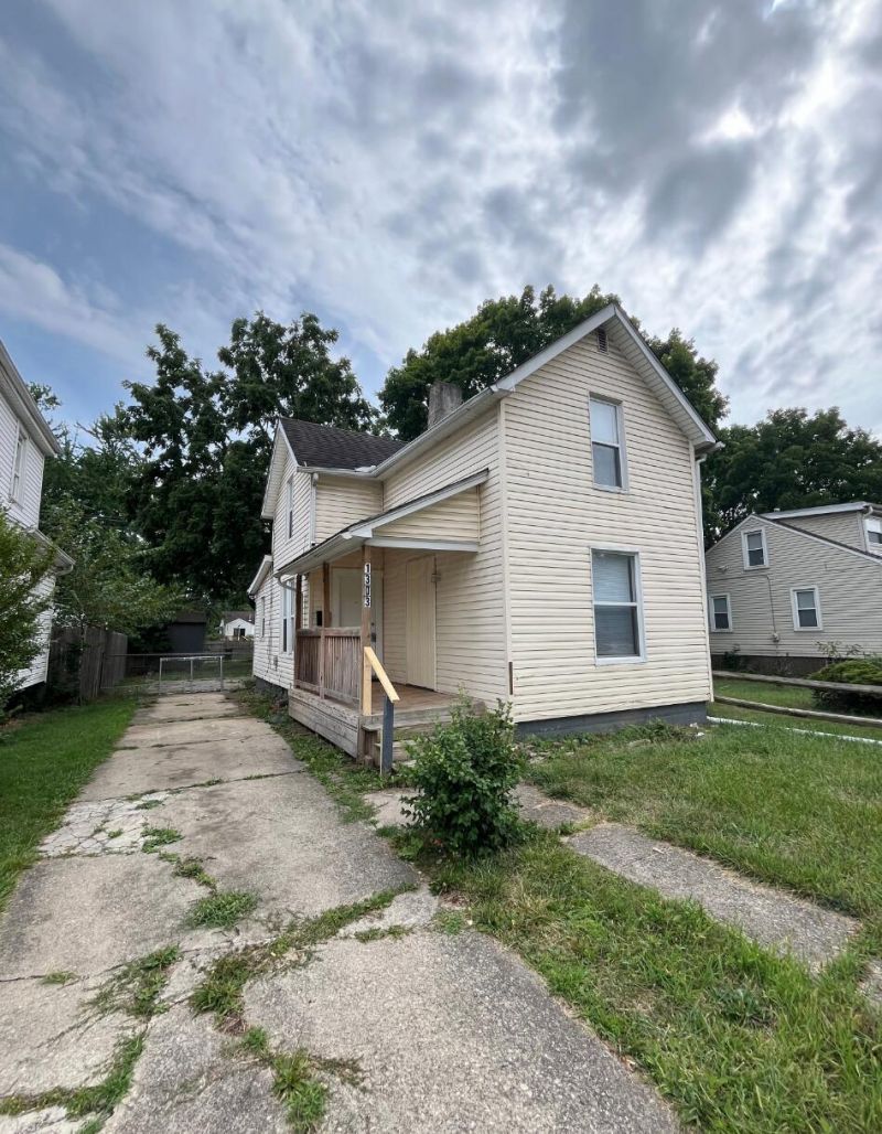 1303 E Weber Road, Columbus, OH 43211 Main Photo