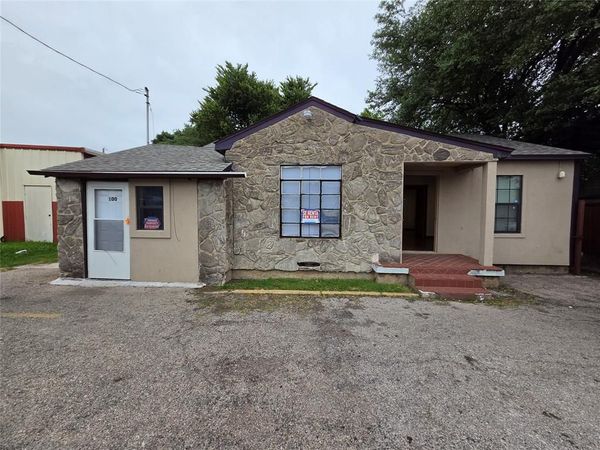 8805 Lake June Road, Dallas, TX 75217